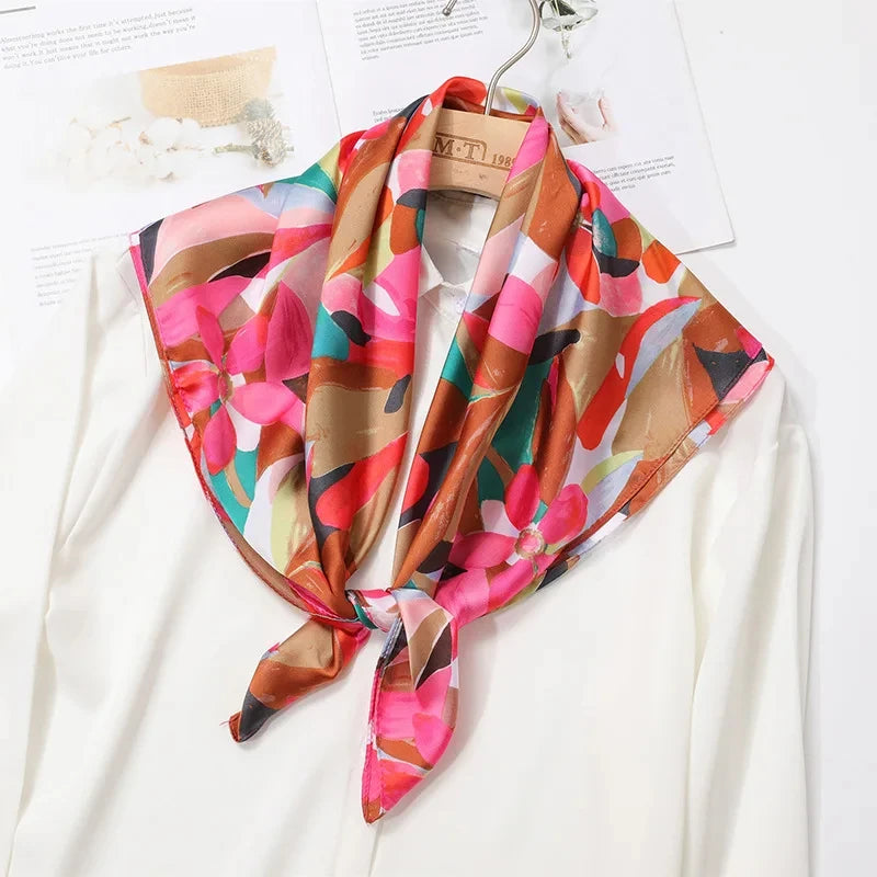 Vielseitiger 70x70 cm Damen Schal aus seidigem Polyester – stilvoll - leicht