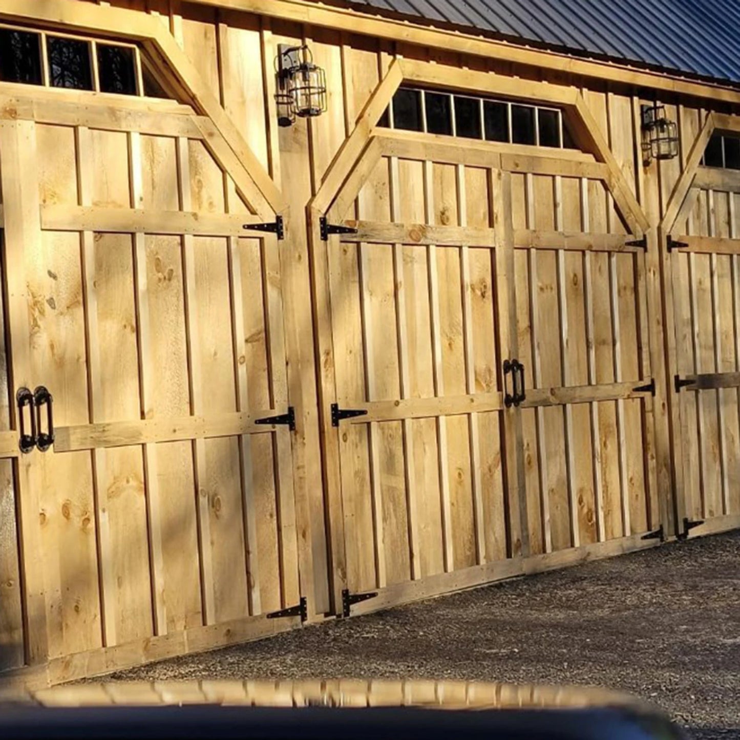 Robuste T-förmige Eisenscharnier für Holzschranken und Gartentore