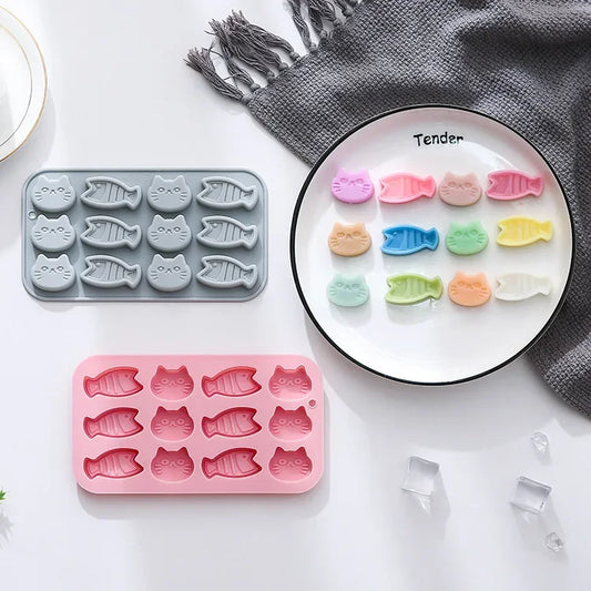 12-Fach Lebensmittelechte Silikonform Kätzchen Fisch Backform 18x10cm