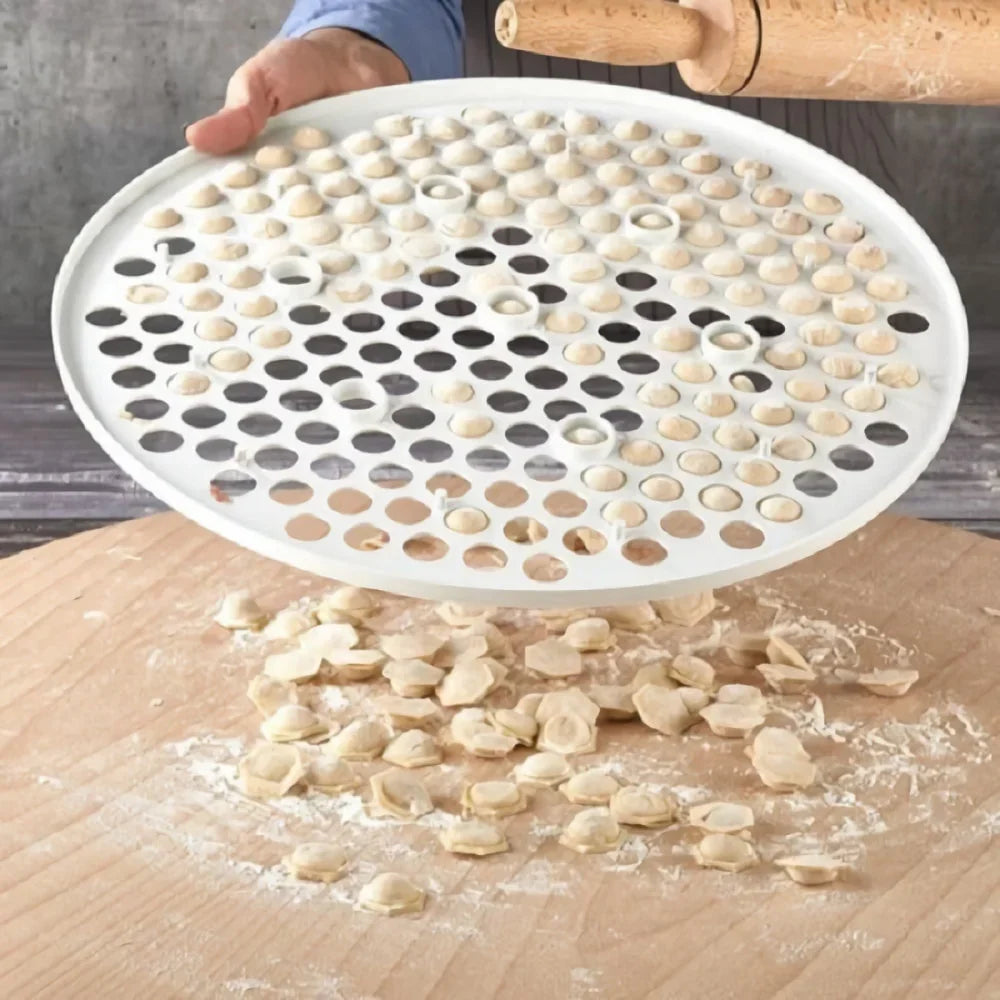 Schnell - gleichmäßig: 19-Loch Ravioli-Form aus lebensmittelechtem Kunststoff