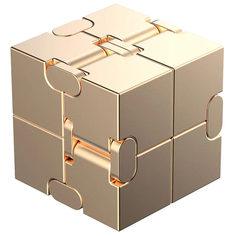 Tragbarer Metall Magic Cube Dekompressionsspielzeug für Kinder Erwachsene