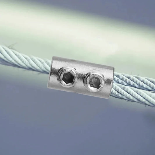 Robuste Drahtseilklemme aus Kupfer und Stahl für sichere Befestigung