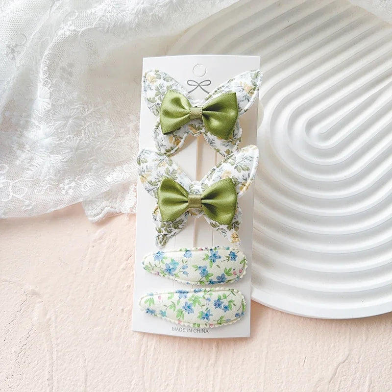 4-teiliges Set Schmetterling Haarklammern aus Polyester für Mädchen