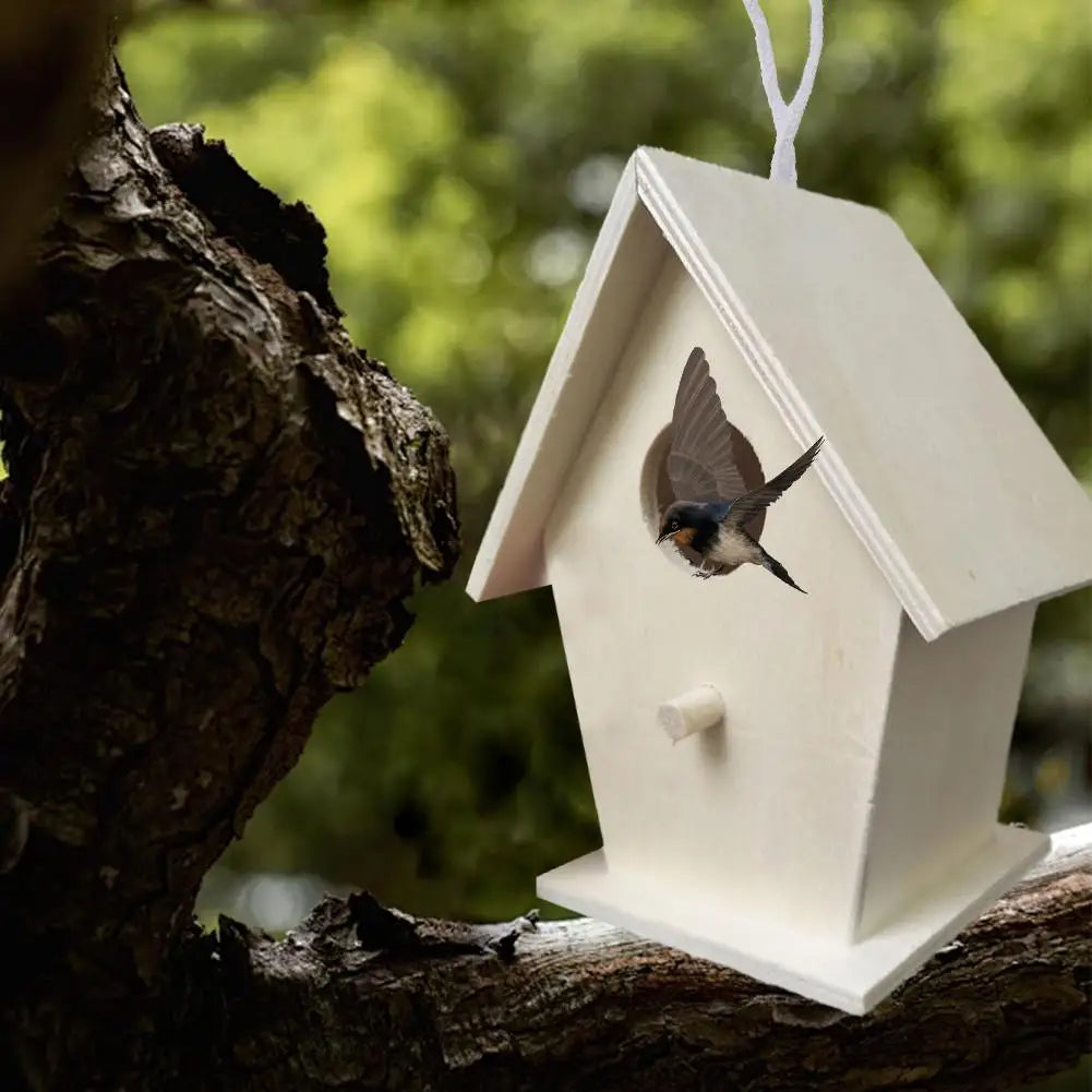 Wetterfestes Holz-Vogelhaus mit Sitzstangen für kleine Vögel