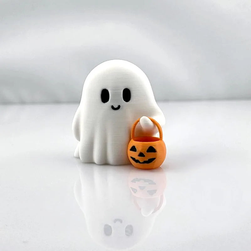 Niedliche Kürbisstatue im Anime-Stil als Halloween-Dekoration