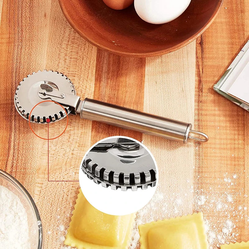 Edelstahl Teigschneider - Präger – Backen, Ravioli - Gebäck perfekt formen
