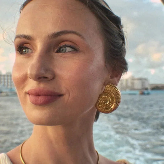 Dicke Edelstahl Muschel Ohrstecker Bolzen mit 18K Vergoldung