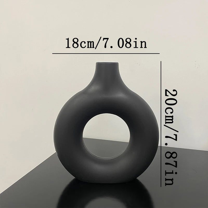 Weiße Kunststoff Vase Dekorative Blumenvase für Wohn- und Tischdekoration