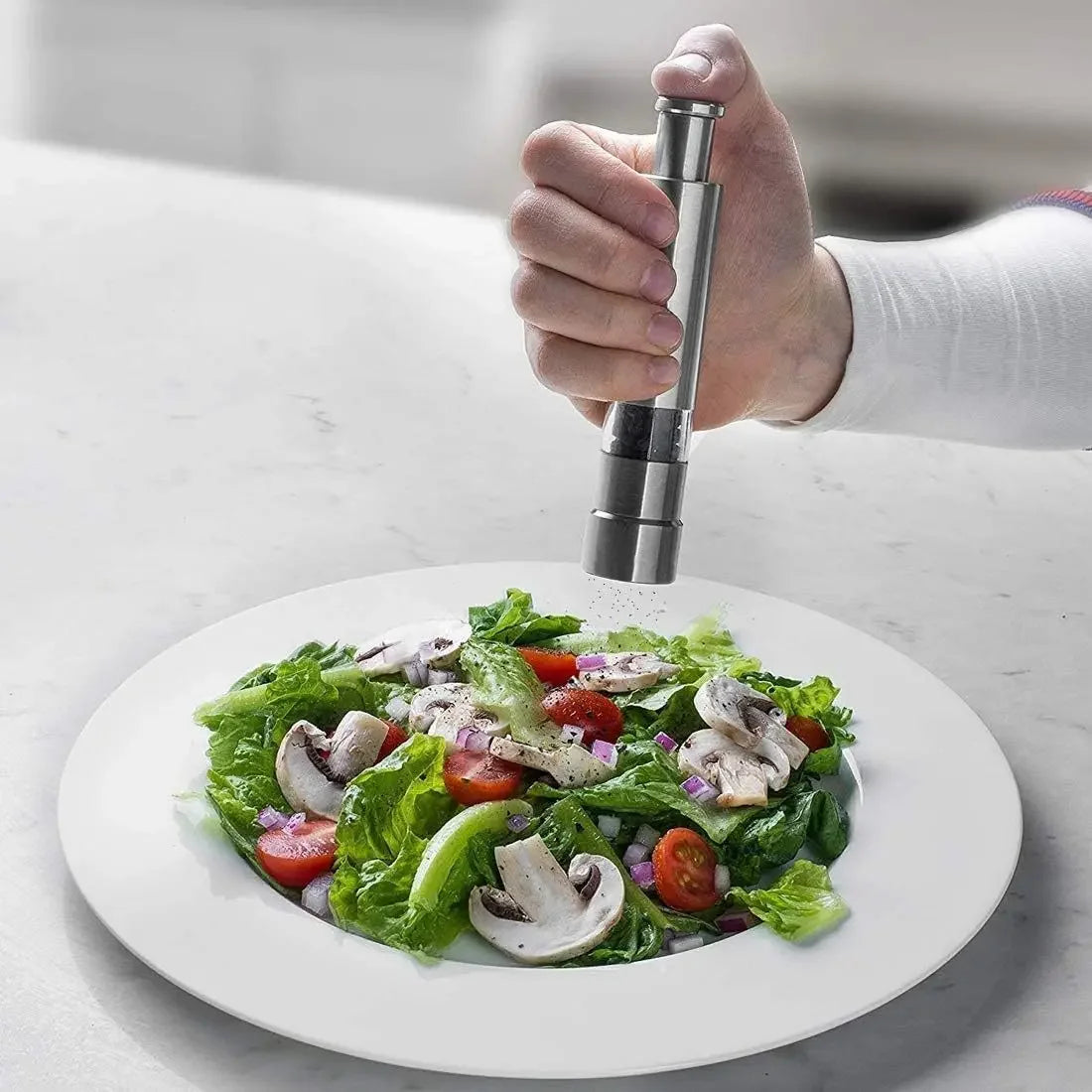 Manuelle Edelstahl Pfeffermühle für frisches Würzen in der Küche
