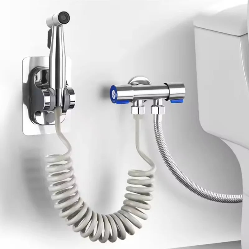 Effektive Hygiene leicht gemacht: Handliches Edelstahl Bidet mit horizontalem Spray