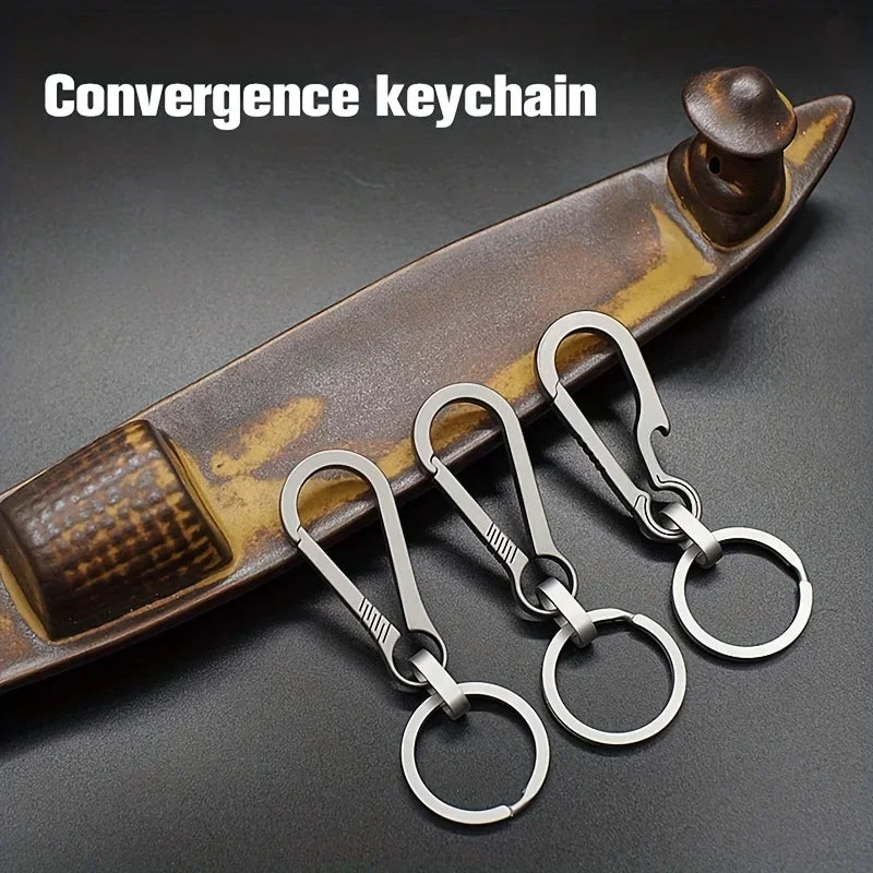 Titan Karabiner Schlüsselanhänger mit Flaschenöffner für Outdoor - Alltag