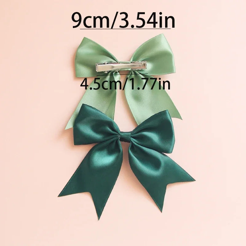 Elegante Grüne Satin Haar Clips für Mädchen - Handgemachtes Set