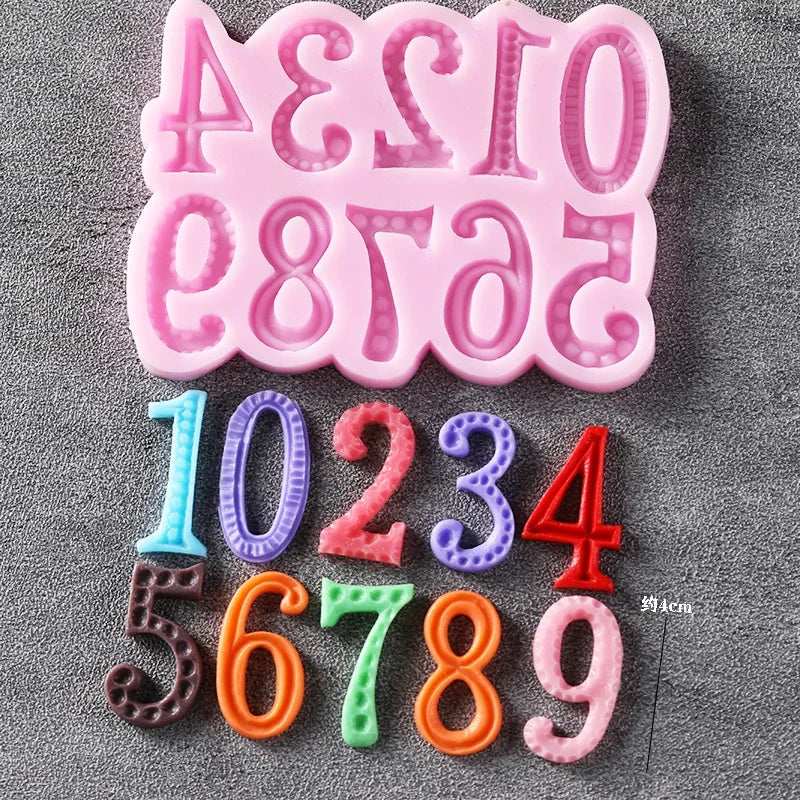 Vielseitige 3D-Silikonform: Zahlen - Buchstaben für Backen - Basteln