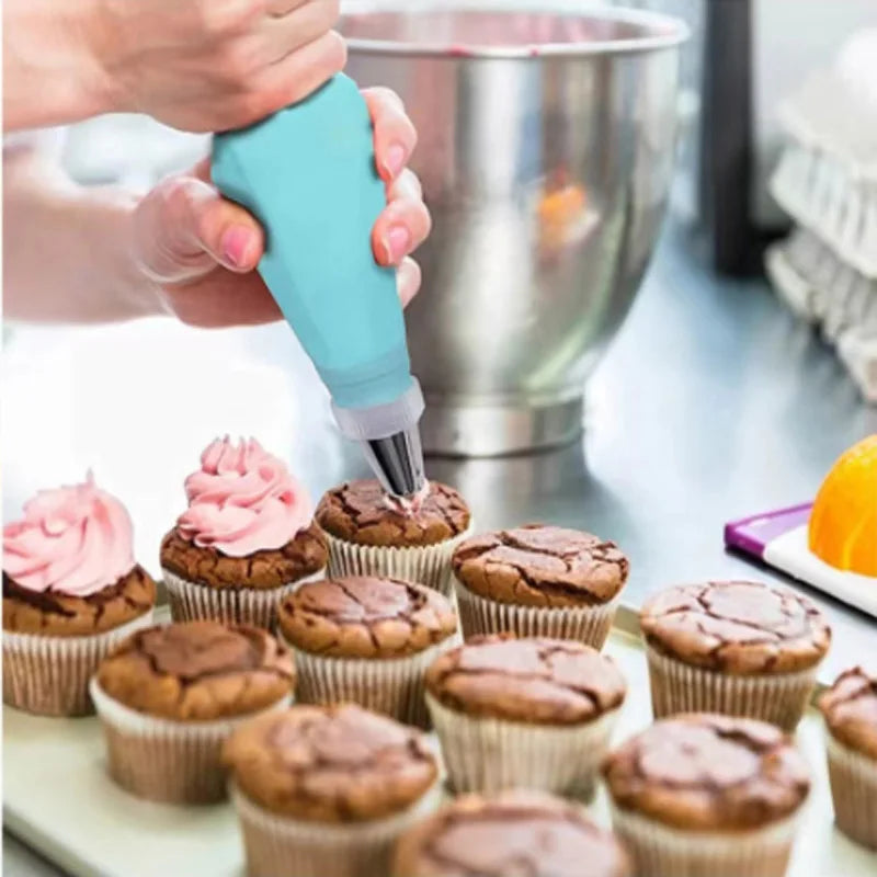 Wiederverwendbares Silikon Back-Set für Kuchen-Dekoration mit Edelstahldüsen