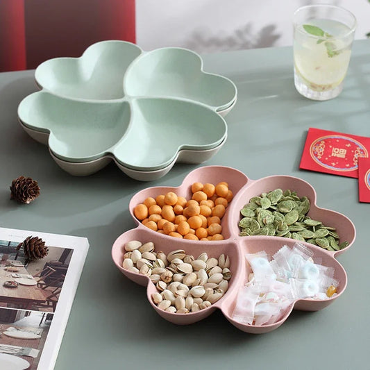 4-Gitter Obsttablett mit herzförmigen Fächern für Snacks und Süßigkeiten