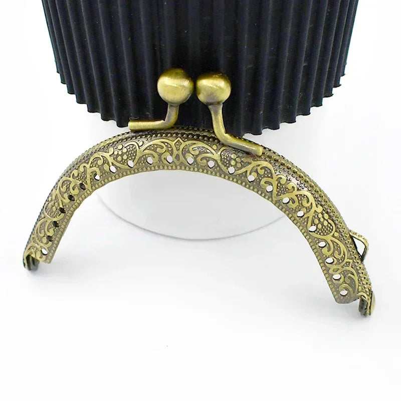 Elegante Metall-Taschengriffe 85 mm mit Kussverschluss, 5 oder 10 Stück