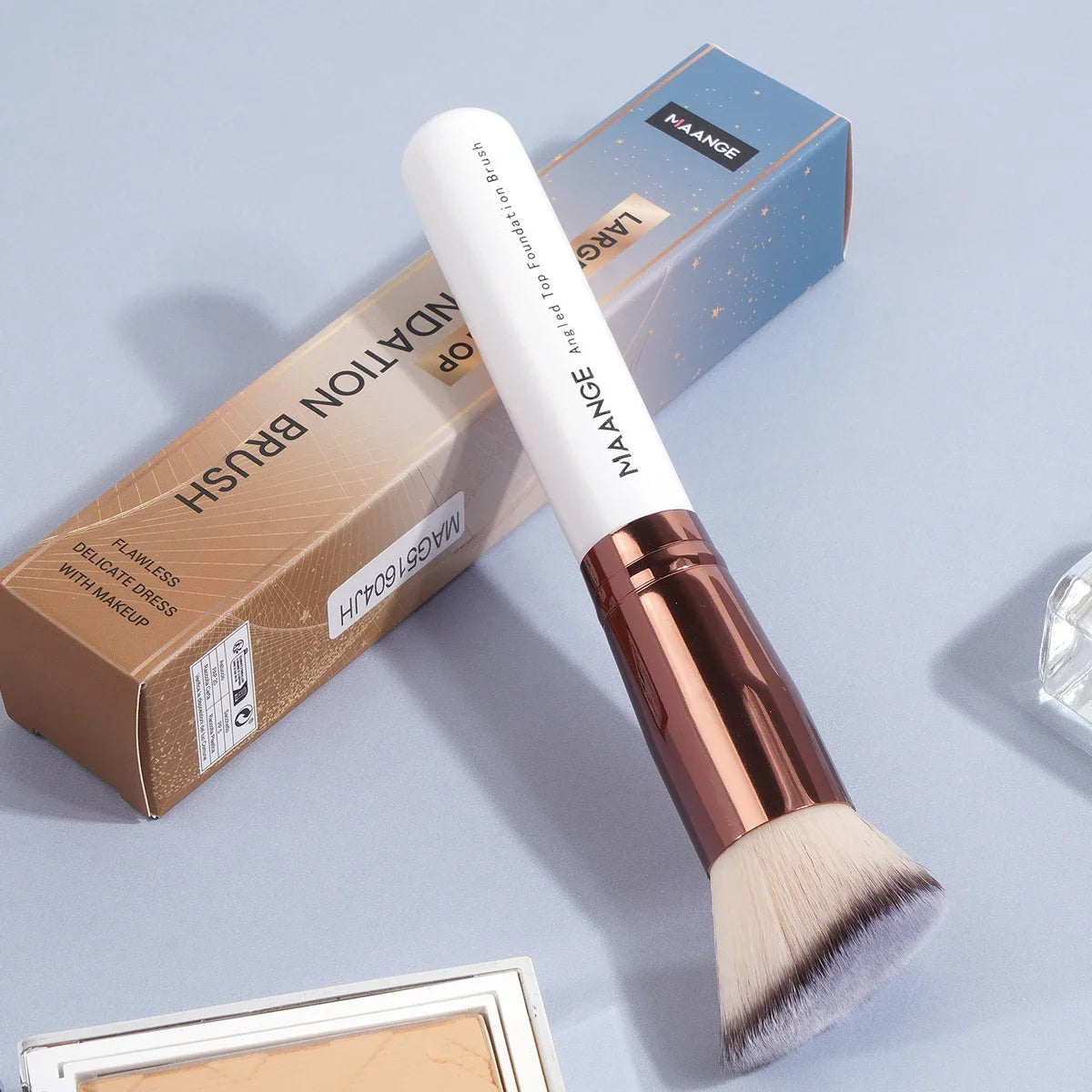 Makelloses Make-up: 2-teiliges Set mit weichen, synthetischen Pinseln für Foundation - Rouge