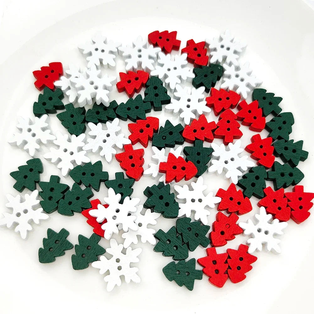 50 Stück natürliche Holzspäne Weihnachtsdekoration mit Anhängern