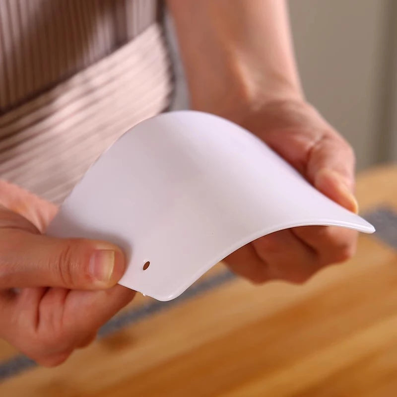 Flexibler Teigschaber - Spatel aus Kunststoff – Ideal für Gebäck - Kuchen