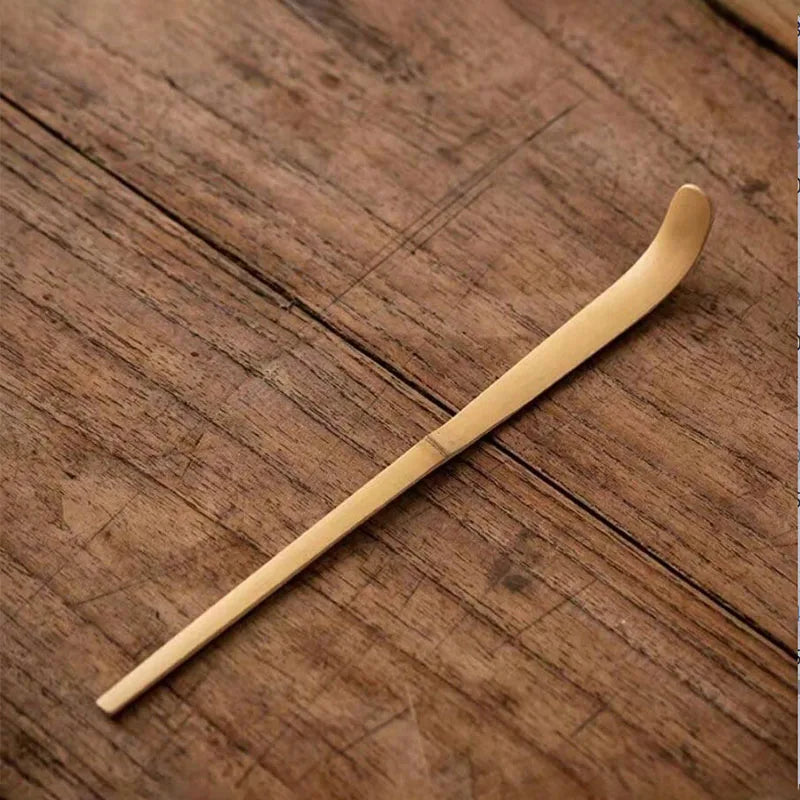 Nachhaltiger Matcha-Whisky aus goldenem Bambus – Handgefertigter Teemixer