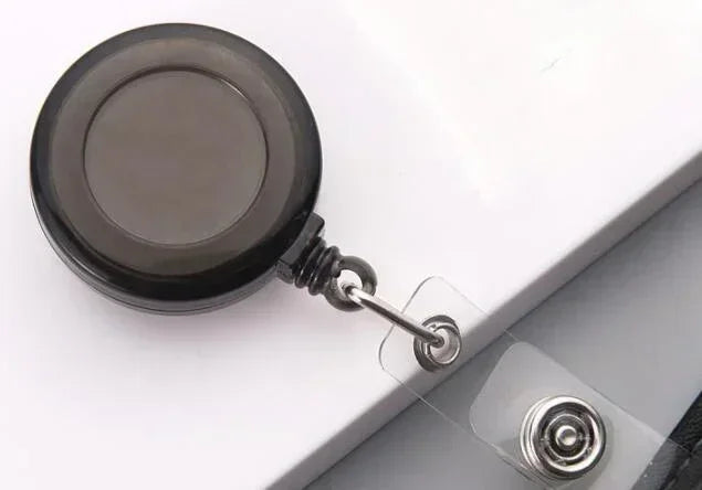 Frauen Studenten ID Kartenhalter versenkbar transparent mit Clip