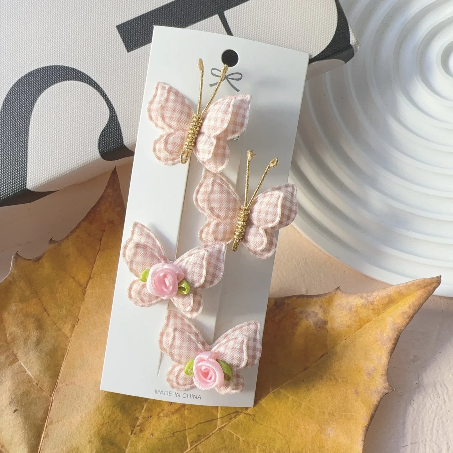 Handgefertigte Baby Haarspangen Set aus Wolle mit Schmetterlingsdesign