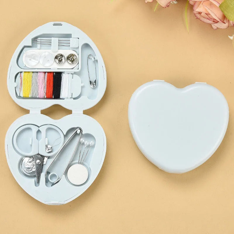 Tragbares Mini Nähset mit Schere Fingerhut und Nadel für Reisen