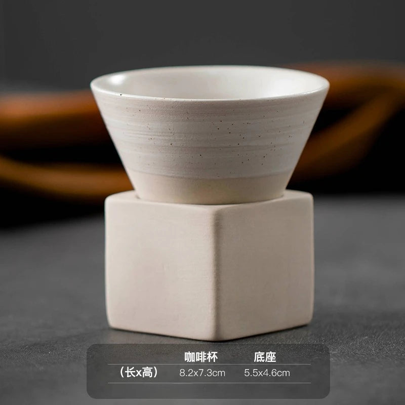 Retro Keramik Tasse in Dreieckiger Kegelform für Tee und Kaffee