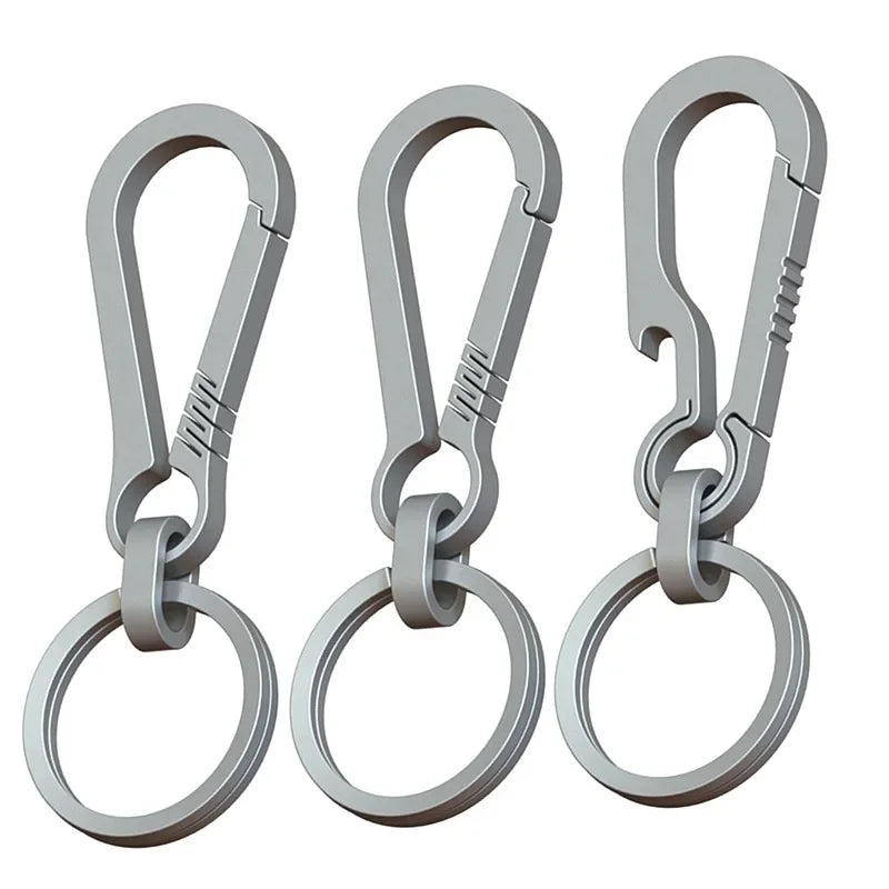 Titan Karabiner Schlüsselanhänger mit Flaschenöffner für Outdoor - Alltag
