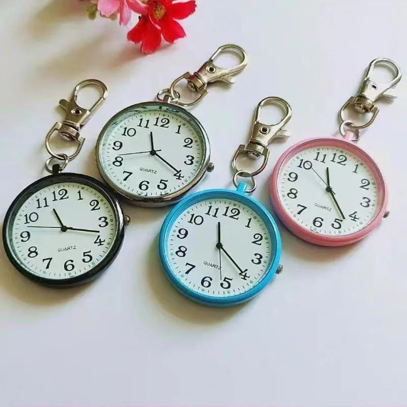 Kleine Quarz-Taschenuhr mit Schlüsselanhänger – präzise - leuchtend fürs Team