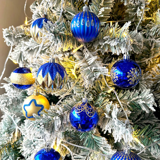 Set Weihnachtskugeln 6 cm gewellt mit Cartoon Muster