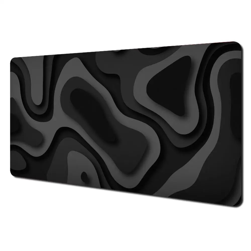 Abstraktes Mauspad mit genähtem Rand für präzise Steuerung