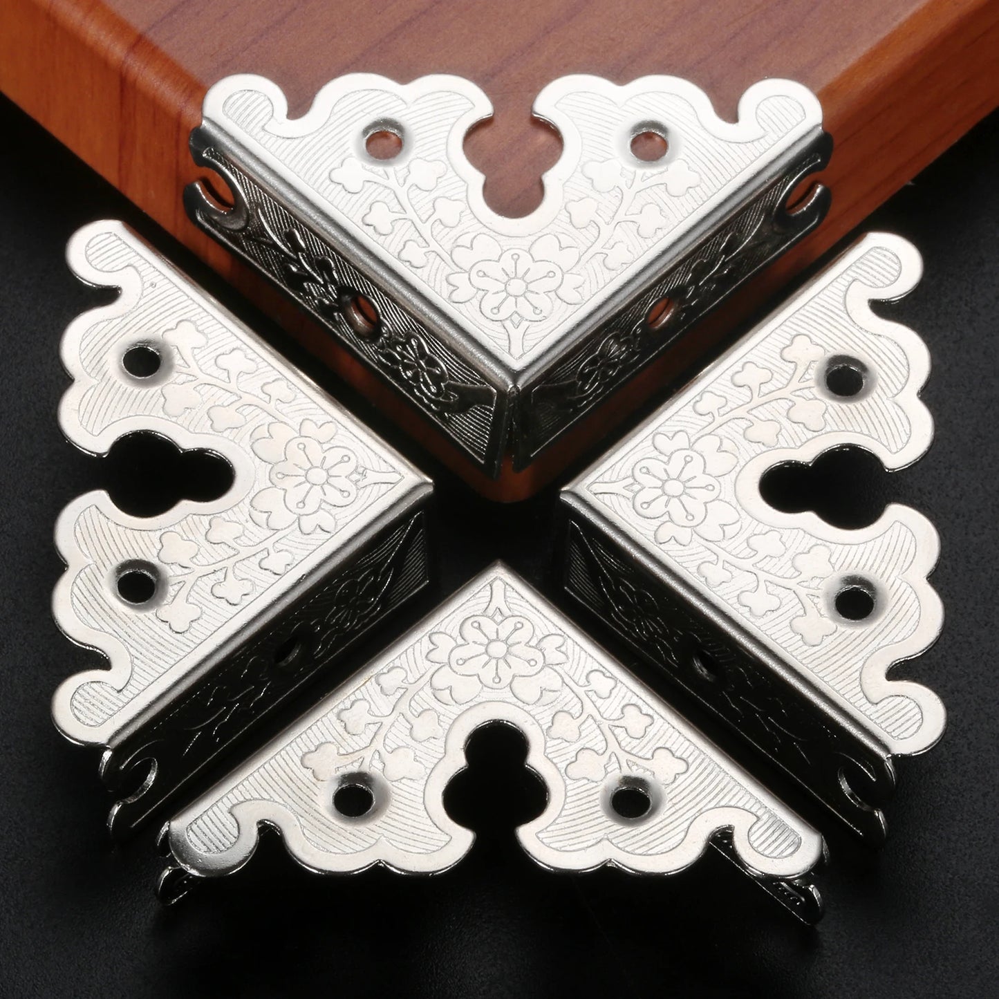 4x Antike Eckbeschläge Möbel Holz Box Protector Dekor 34mm Zinklegierung