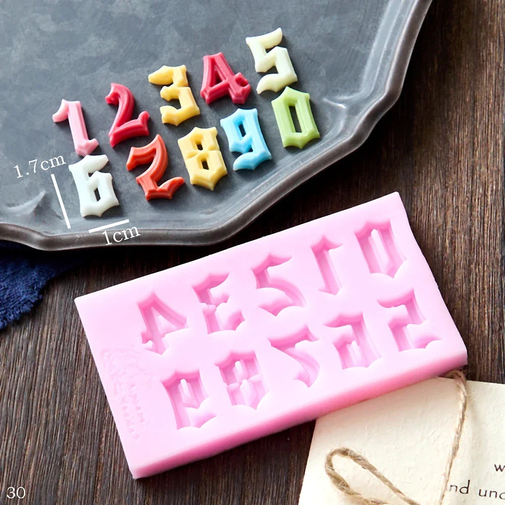 Vielseitige 3D-Silikonform: Zahlen - Buchstaben für Backen - Basteln