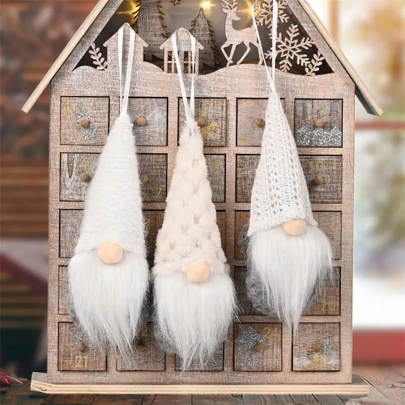Kindliche Weihnachts-Gnom Puppe mit leuchtenden Pailletten Ornament