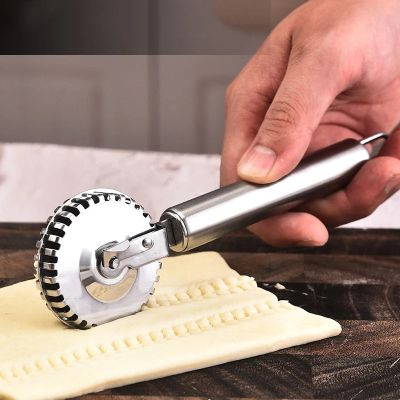 Edelstahl Teigschneider - Präger – Backen, Ravioli - Gebäck perfekt formen
