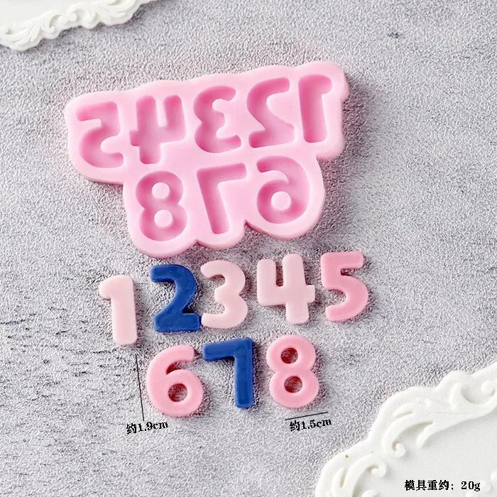 Vielseitige 3D-Silikonform: Zahlen - Buchstaben für Backen - Basteln