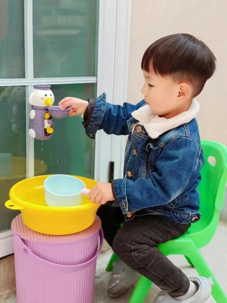 Interaktives Baby Badespielzeug mit Saugnapf - Wasserrad, Ente/Elefant