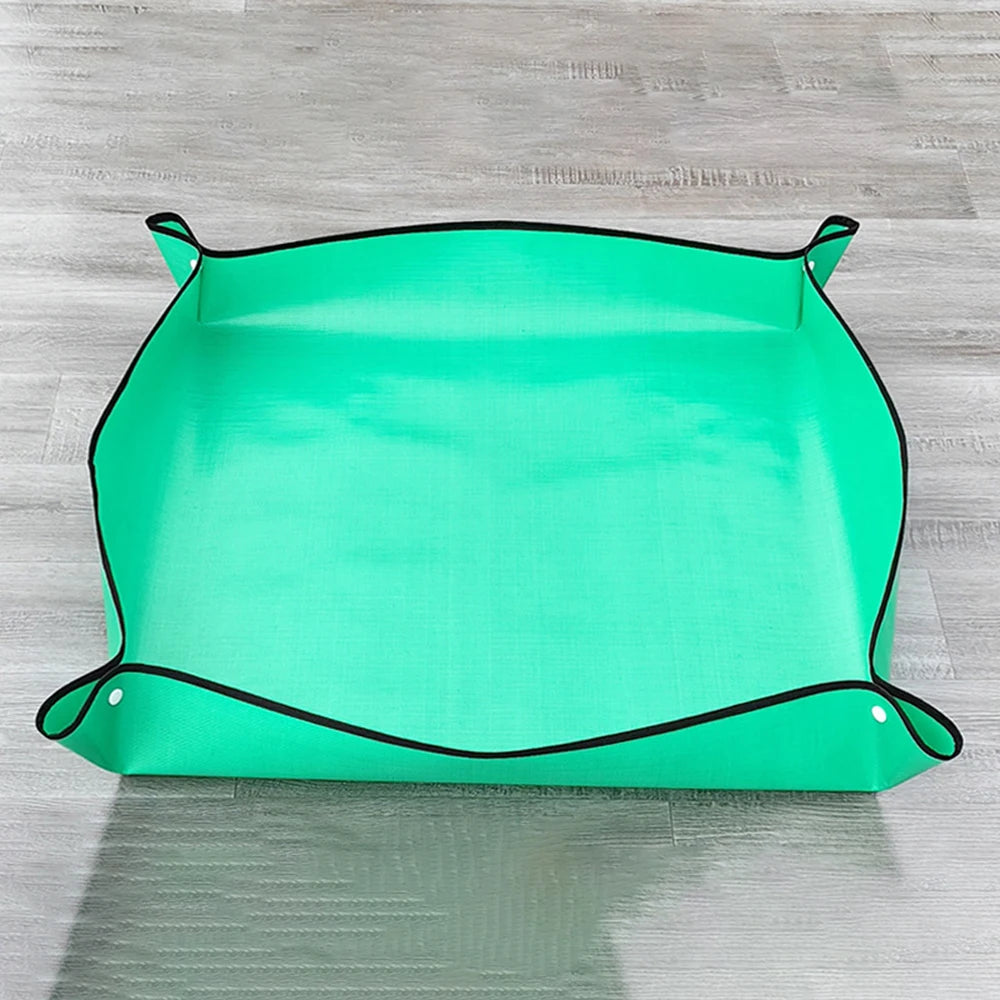 Wasserdichte - faltbare Pflanzmatte in Grün – sauberer Gartenkomfort bis 100x100 cm