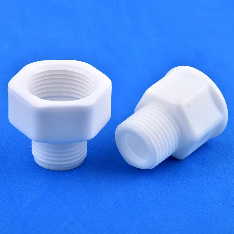 Vielseitiges PVC Reduzierstück 1/2-1 mit Innen- - Außengewinde für Wasserleitungen