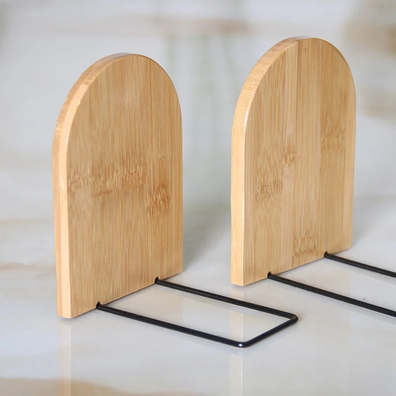 Einfacher Holz Buchstützen Halter als Desktop Organizer