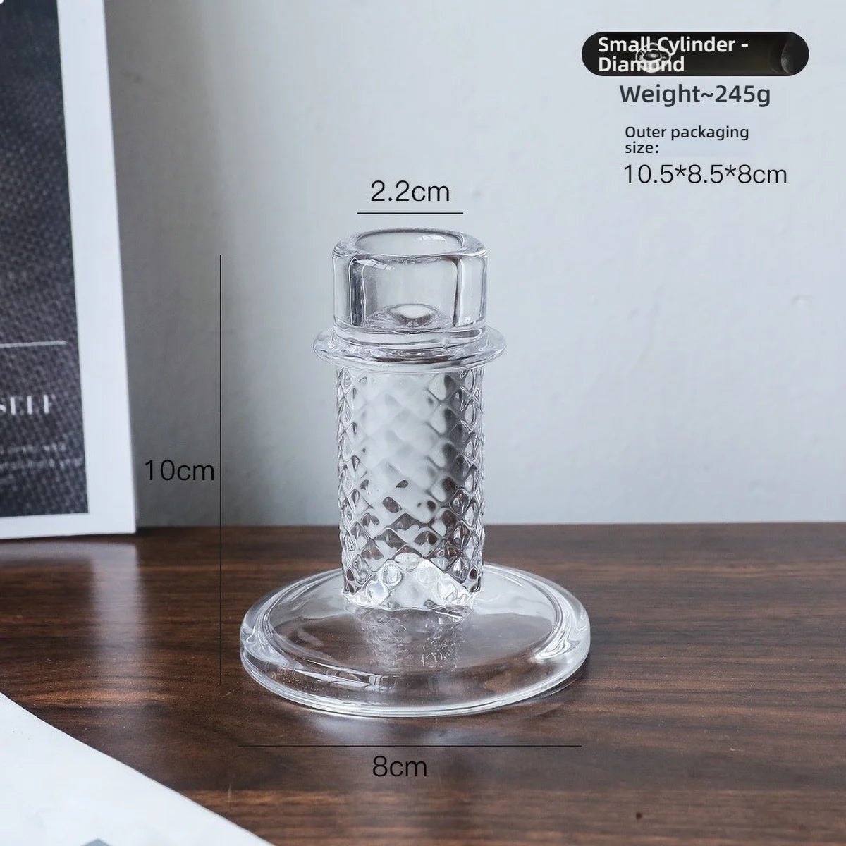 Transparenter Kerzendochthalter aus Glas als stilvoller Tischkerzenständer