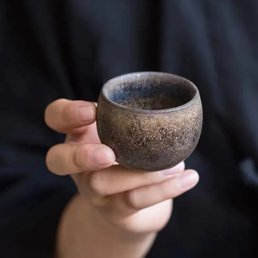 Handgemachte Keramik Teetasse mit Retro Vergoldung