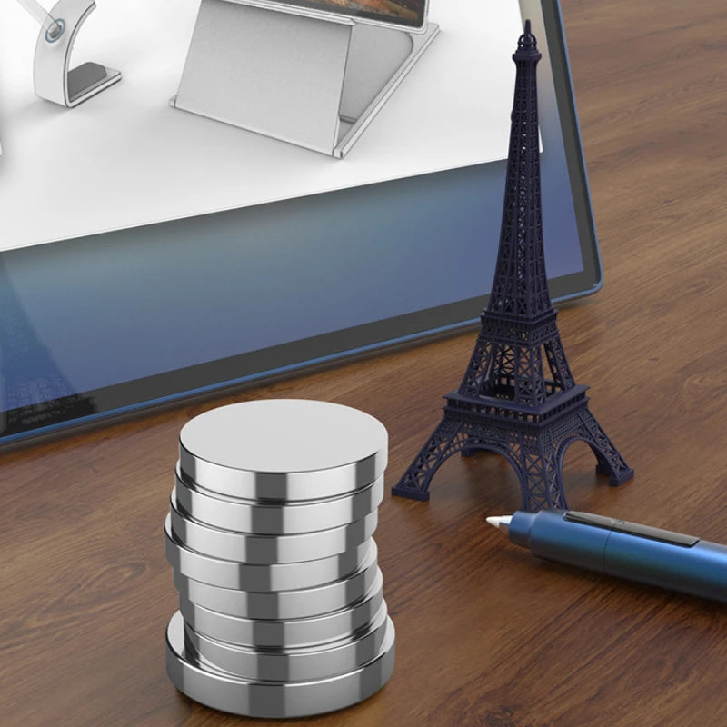 Hochwertiger Edelstahl Kreisel für Stressabbau und Schreibtischspiel