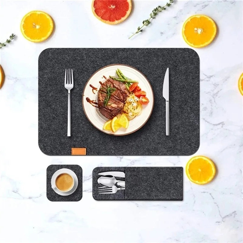 Filz-Tischsets und Untersetzer mit Bestecktasche, hitzebeständig und waschbar