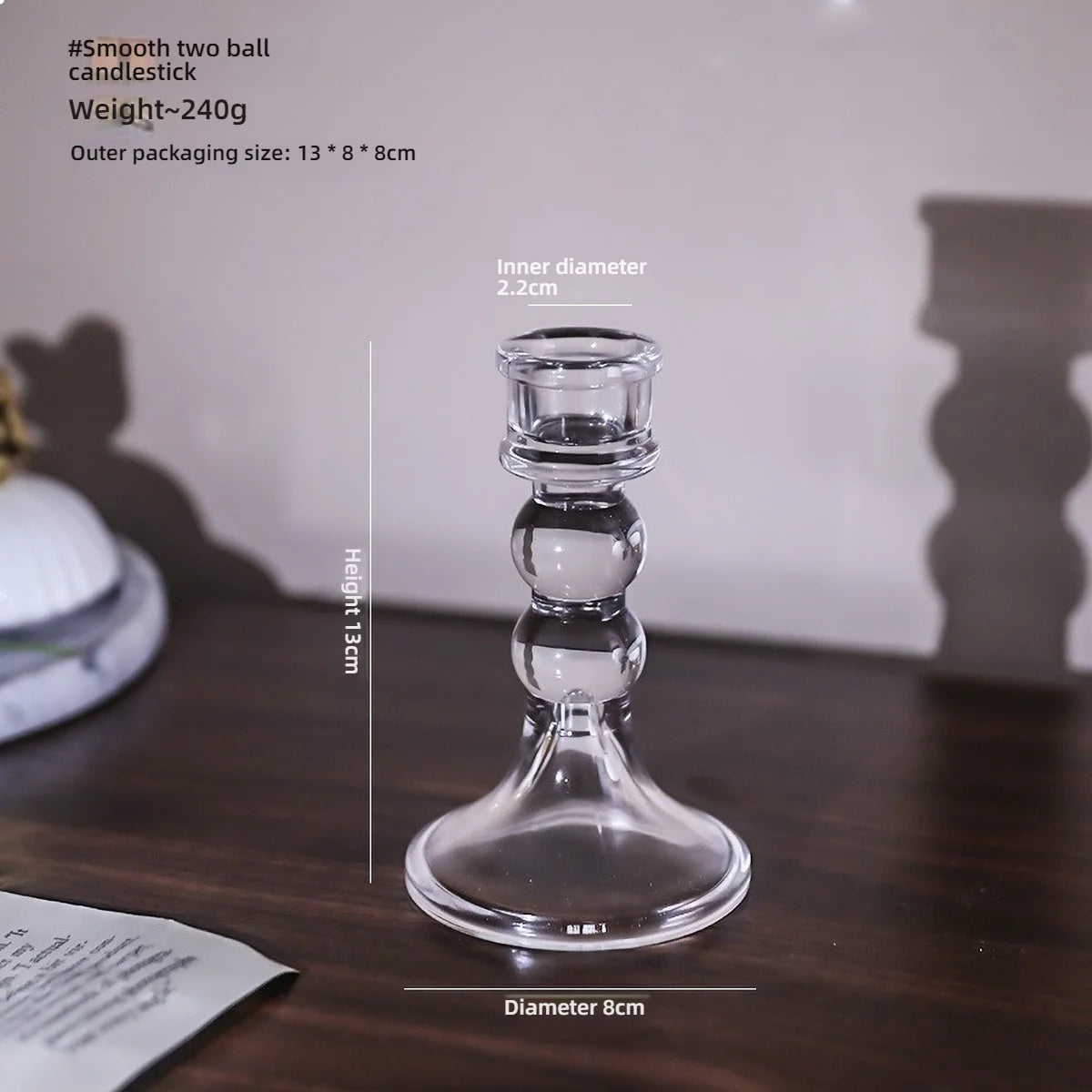 Transparenter Kerzendochthalter aus Glas als stilvoller Tischkerzenständer