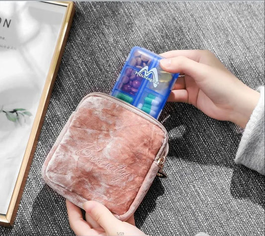 Reise-Pillenorganizer mit 12 Fächern für sichere Medikamentenaufbewahrung