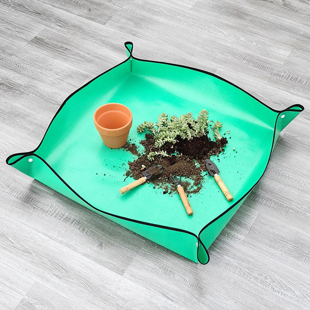 Wasserdichte - faltbare Pflanzmatte in Grün – sauberer Gartenkomfort bis 100x100 cm