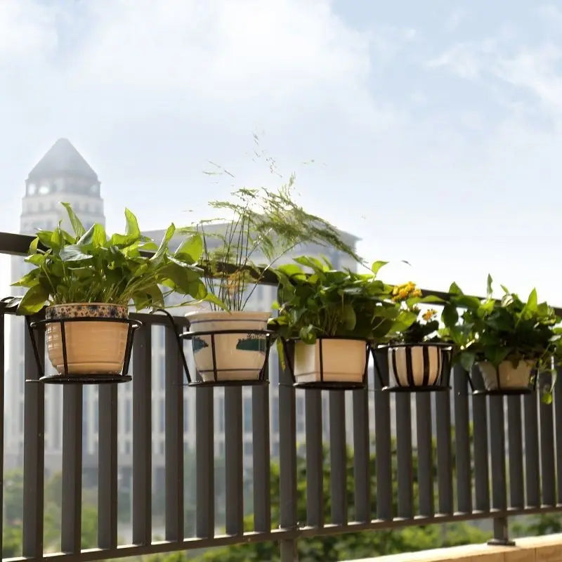 Eisen Blumentopfanhänger für Balkon - Garten - Robuste Dekoration