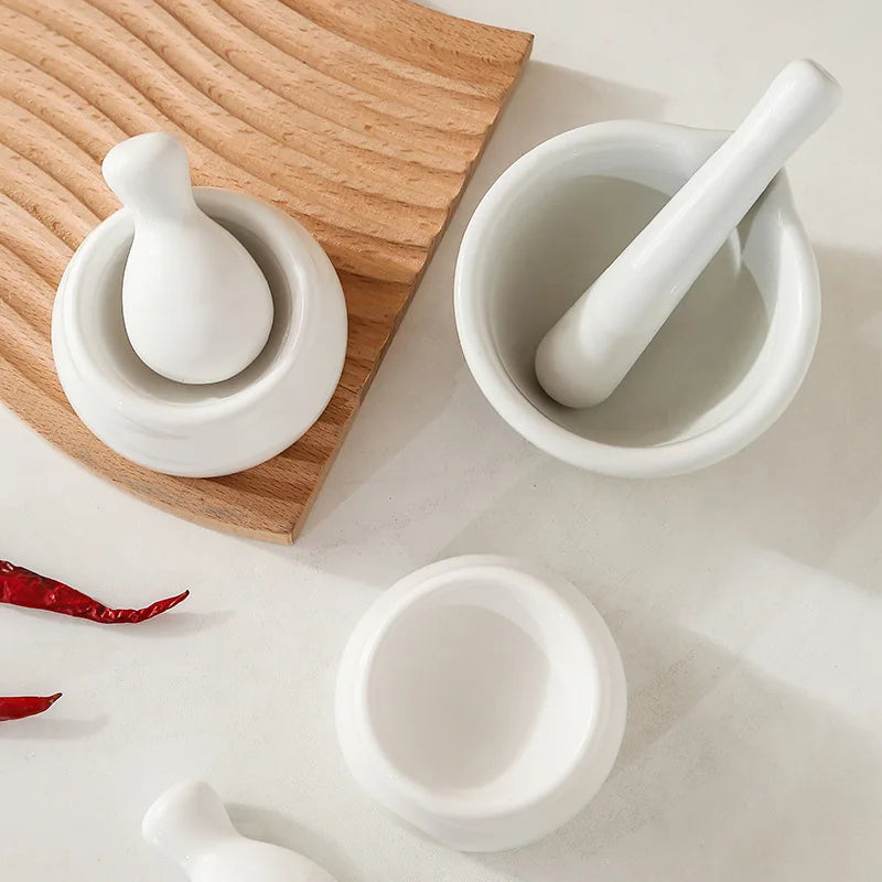 Kompaktes Keramik-Mörser - Stößel Set – Präzises Mahlen von Gewürzen